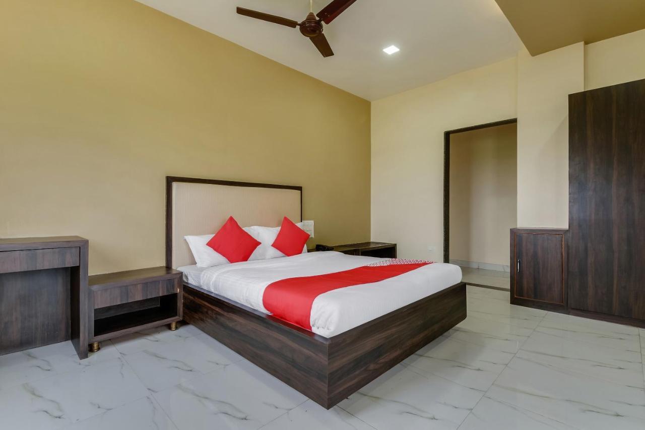 Oyo 48352 Hotel Bhagyalaxmi Kāla 외부 사진