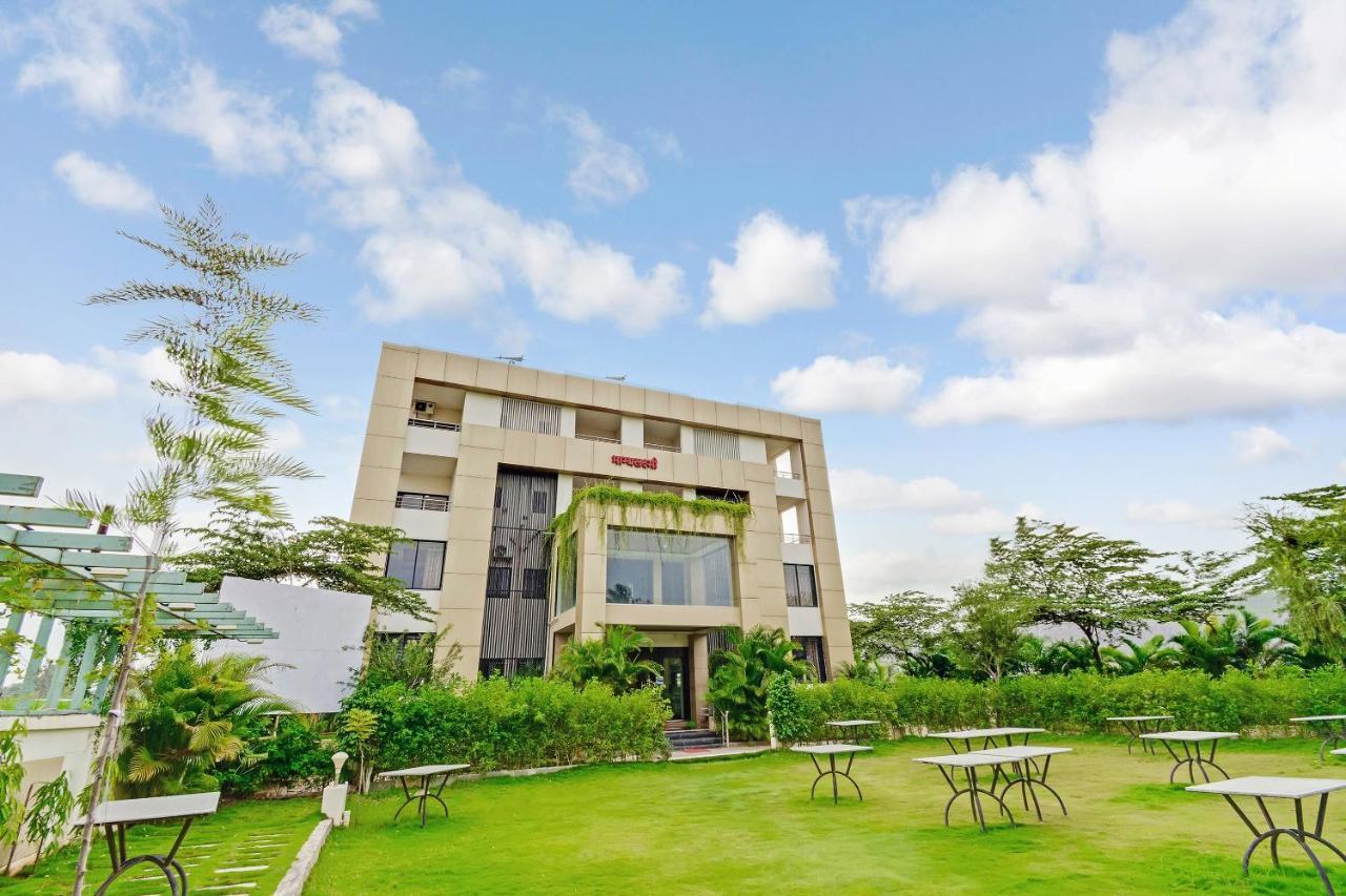 Oyo 48352 Hotel Bhagyalaxmi Kāla 외부 사진