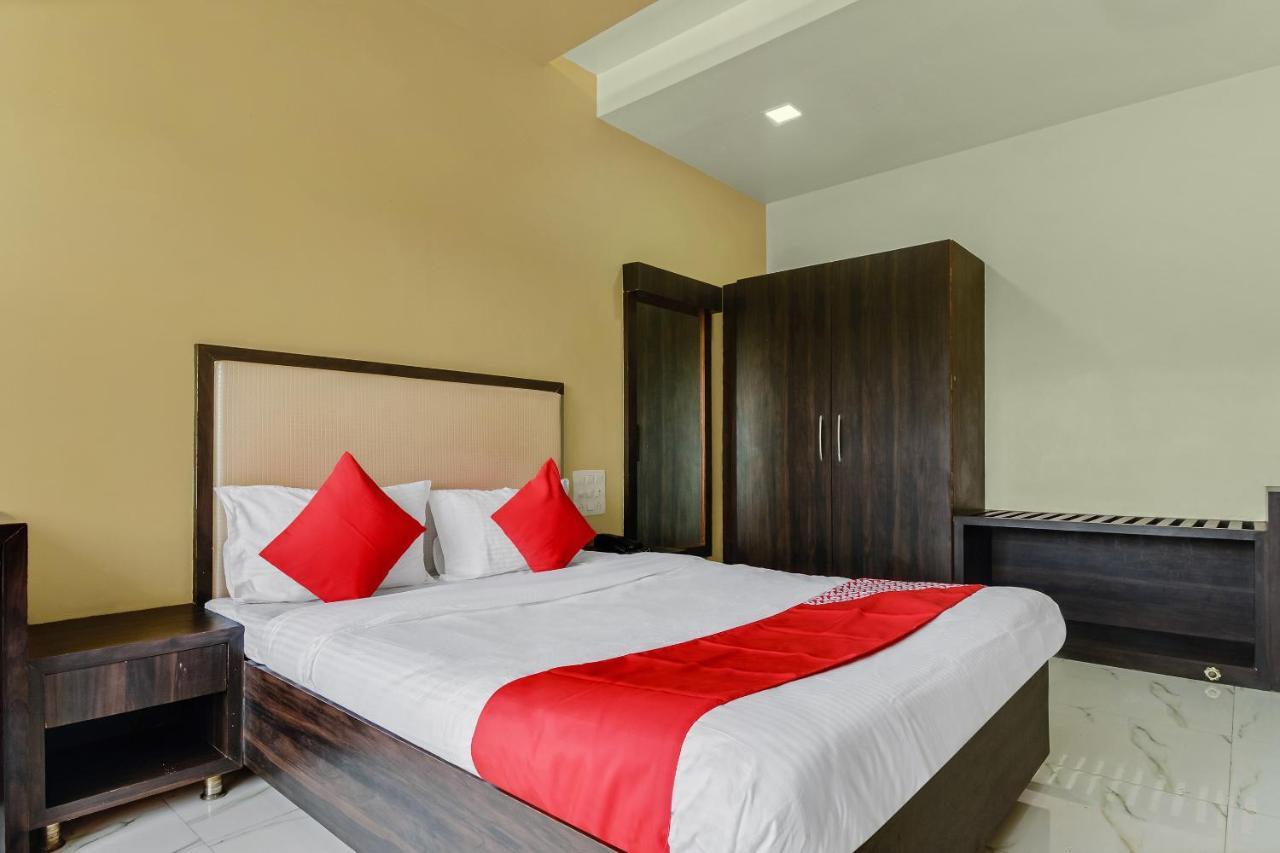 Oyo 48352 Hotel Bhagyalaxmi Kāla 외부 사진